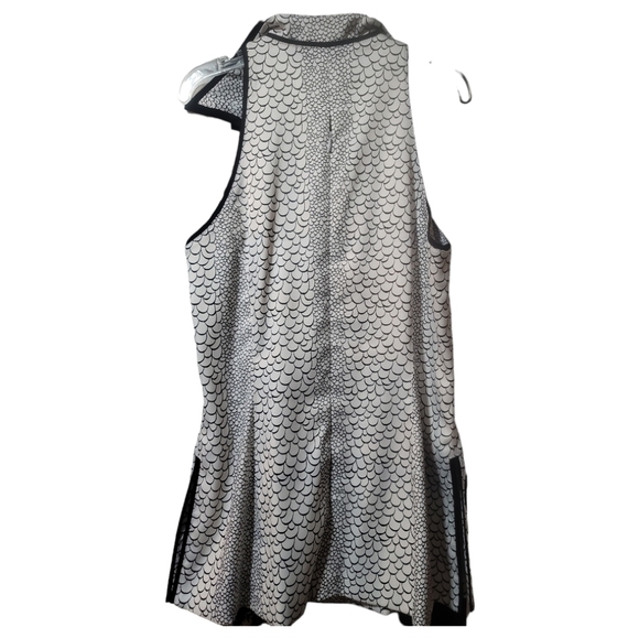 Alberto Makali Sporty Sleeveless Top 12 Black White Print Side Slits - Picture 3 of 6